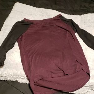 H&M purple and black quarter sleeve tee!